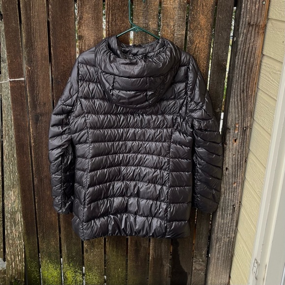 Uniqlo Jackets & Coats Uniqlo Womens Ultra Light Down Hooded Parka